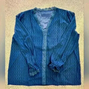 Womens long sleeve lace blouse